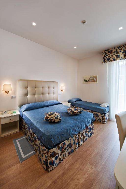 Hotel Bahia San Benedetto del Tronto Habitación foto