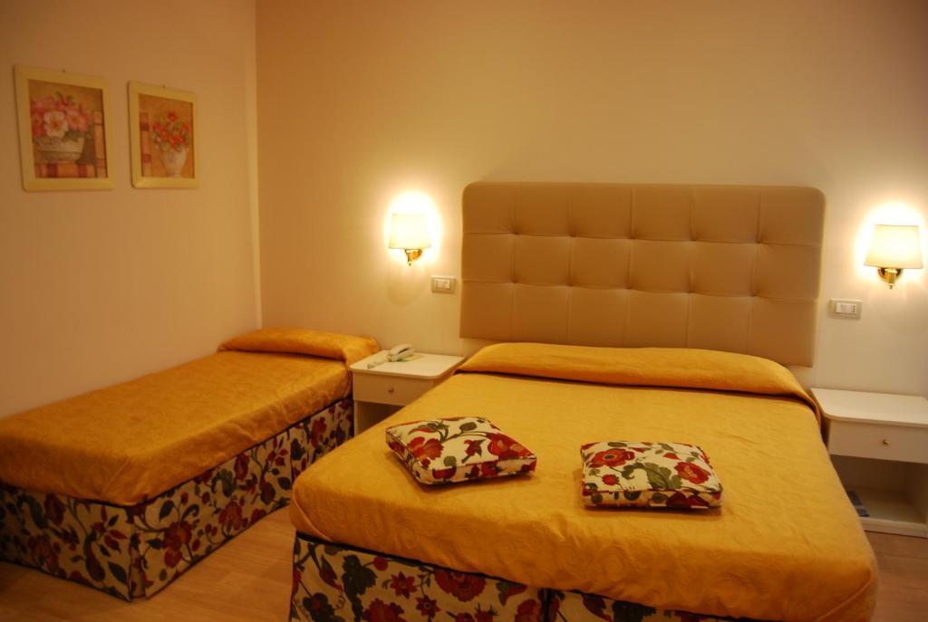 Hotel Bahia San Benedetto del Tronto Habitación foto