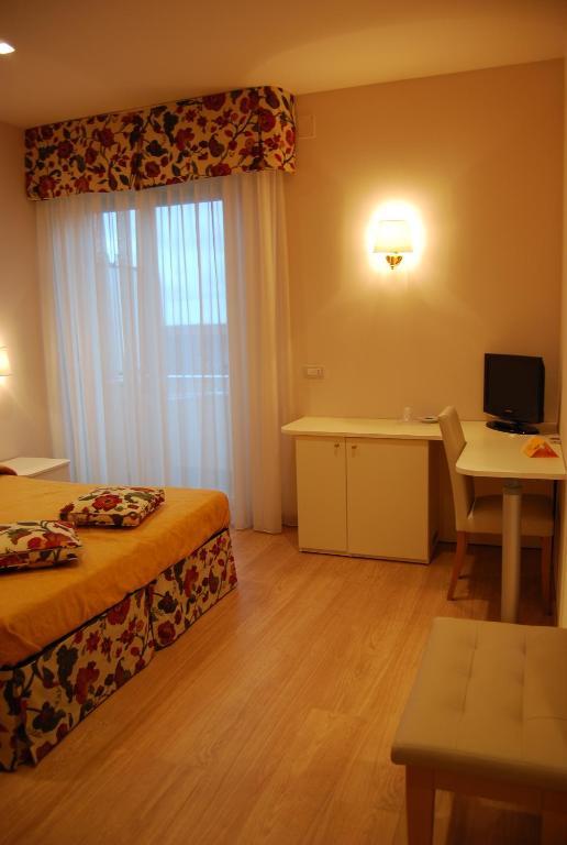 Hotel Bahia San Benedetto del Tronto Habitación foto